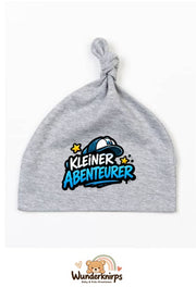 Knotenmütze Babybugz BZ15 in Grau meliert mit Motiv Kleiner Abenteurer