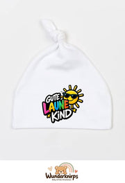 Knotenmütze Babybugz BZ15 in Weiß mit Motiv Gute-Laune-Kind