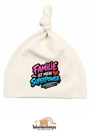 Knotenmütze Babybugz BZ15 in Natur mit Motiv Familie ist mein Superpower
