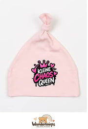 Knotenmütze Babybugz BZ15 in Pastellrosa mit Motiv Kleine Chaos Queen