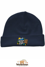 Umschlagmütze Rox-01 in Marineblau mit Motiv Abenteuer beginnen im Kopf