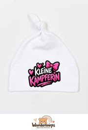 Knotenmütze Babybugz BZ15 in Weiß mit Motiv Kleine Kämpferin