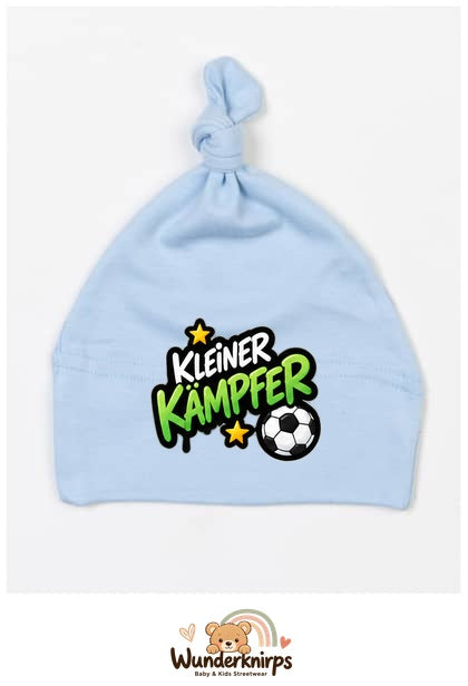 Knotenmütze Babybugz BZ15 in Staubblau mit Motiv Kleiner Kämpfer mit Fußball