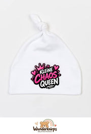 Knotenmütze Babybugz BZ15 in Weiß mit Motiv Kleine Chaos Queen