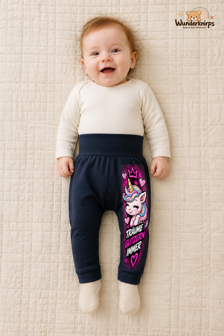 Einhorn Traumlook – Träume glitzern immer – Babyhose für Mädchen: Navy mit Einhorn-Druck am Hosenbein – Wunderknirps.