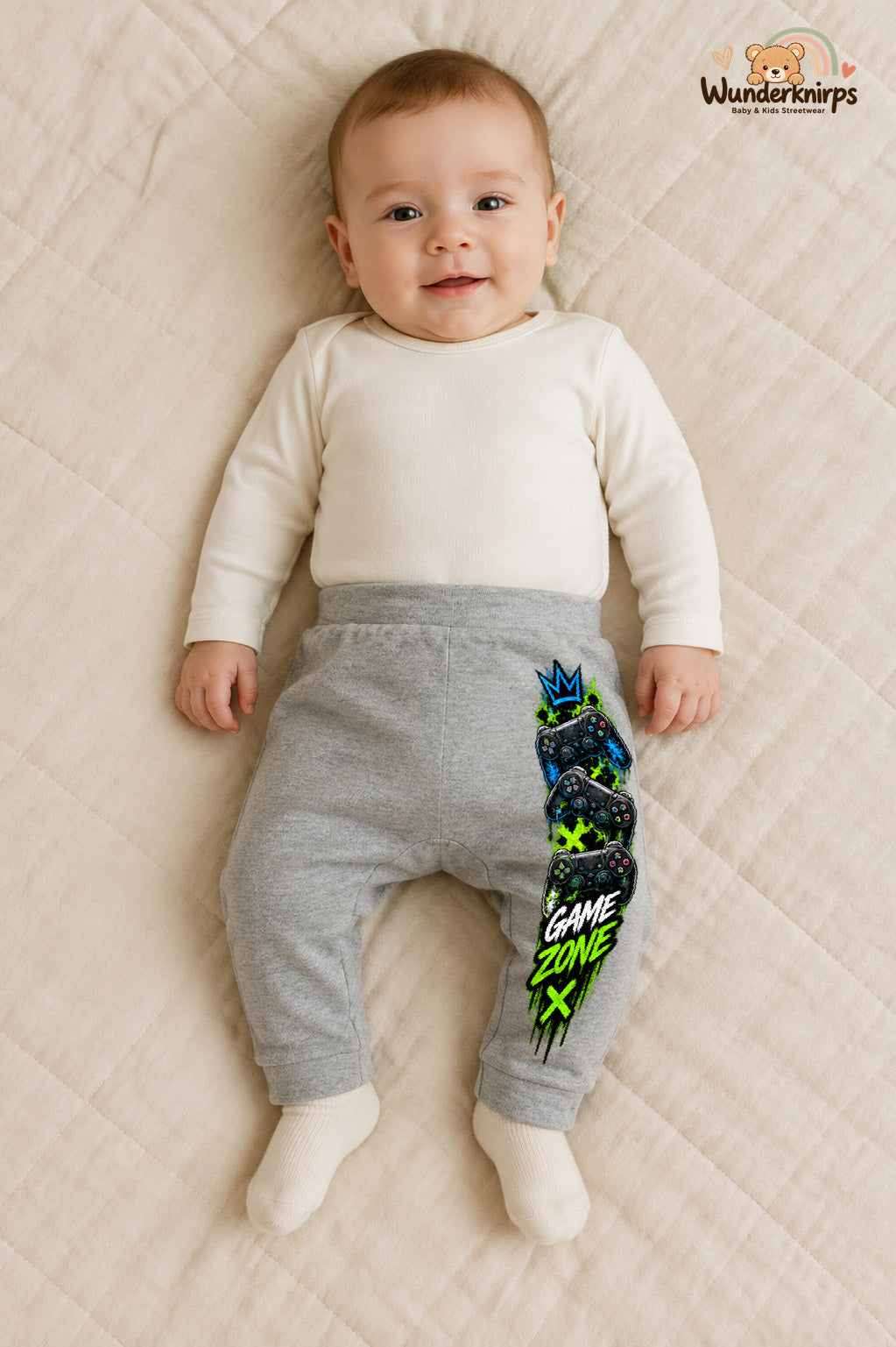Game zone: Controller für kleine Entdecker – Babyhose für Jungen: Grau meliert mit Controller-Druck am Hosenbein – Wunderknirps.