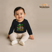 Babybody für Mädchen in Schwarz mit Motiv „Mini Landwirt“, getragen von einem Kind – Wunderknirps.