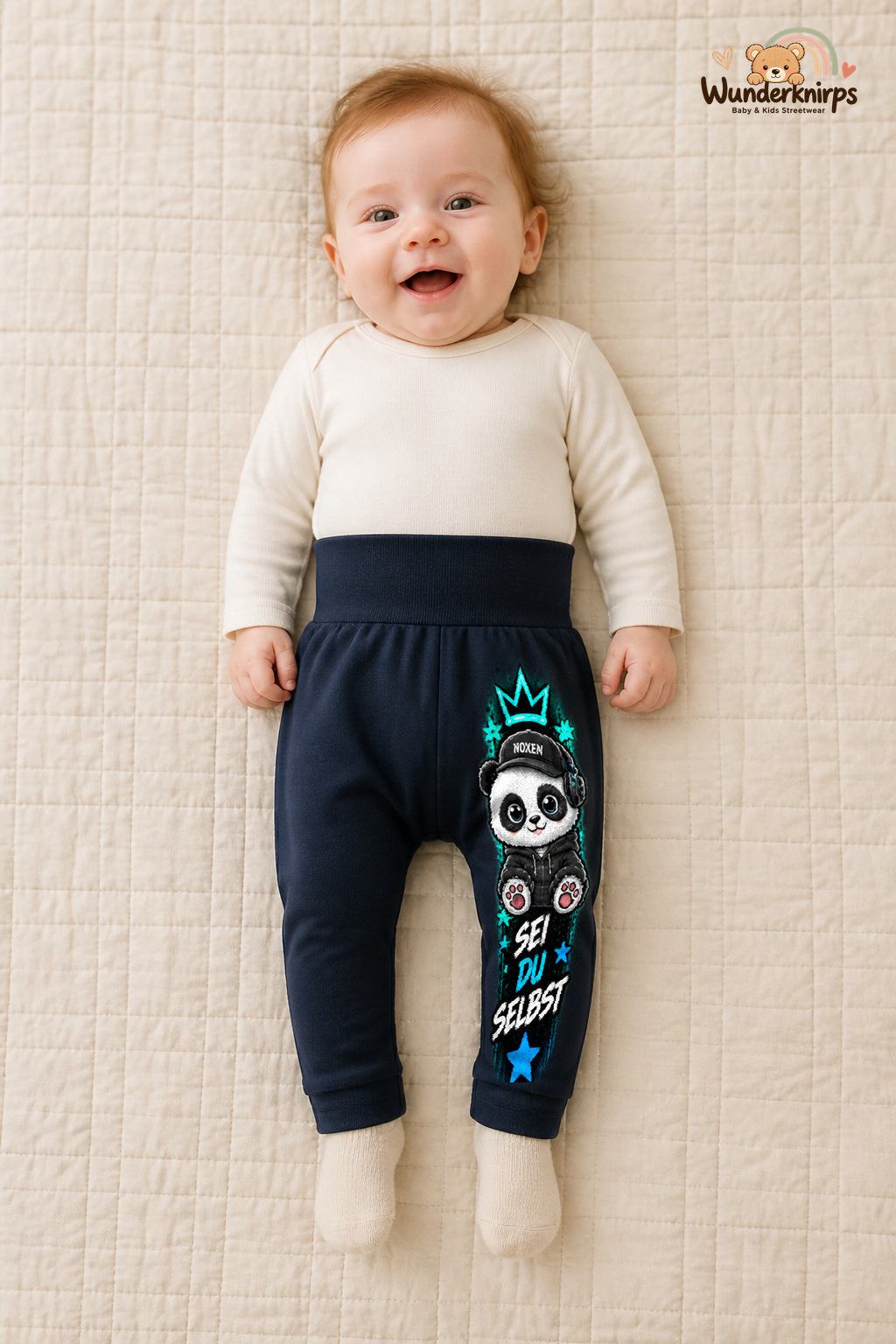 Panda Traumlook – Sei du selbst – Babyhose für Mädchen: Navy mit Panda-Druck am Hosenbein – Wunderknirps.